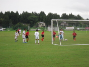 2014年8月9日に開催されたしんきんカップ第12回キッズサッカー大会県央決勝トーナメントの様子