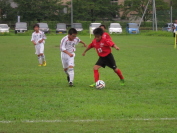 2014年8月9日に開催されたしんきんカップ第12回キッズサッカー大会県央決勝トーナメントの様子